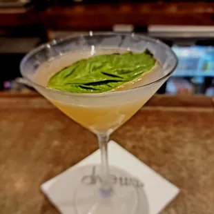 Grapefruit &amp; Basil Martini