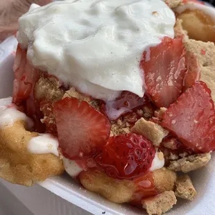 Strawberry cheesecake donuts