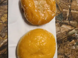 Seguin Donuts