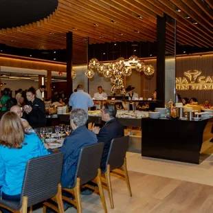 ramen and noodles, interior