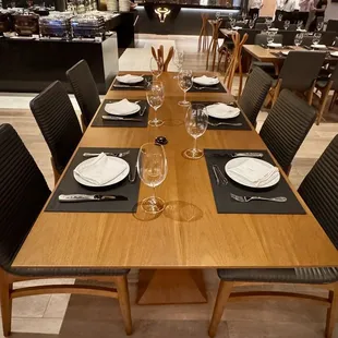 sushi and sashimi, interior