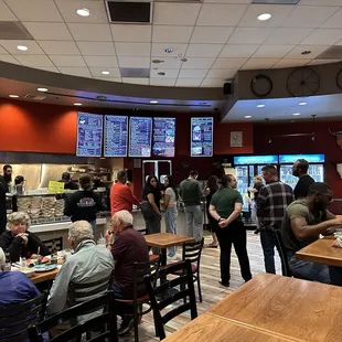 a large group of people eating