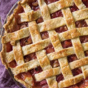 Strawberry Rhubarb Pie