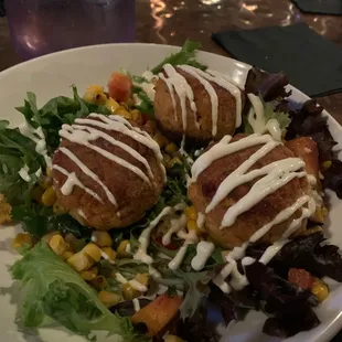 Smoked crab/salmon cakes