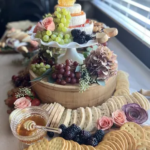 WEDDING cocktail hour