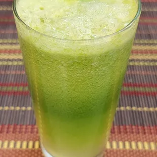 Antioxidant Juice is made with organic apples, kale, kiwi, cucumber and ginger root.