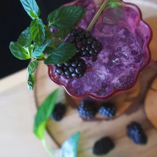 Refreshing Blackberry Mojito