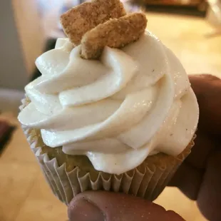Cinnamon Toast Crunch Cupcake