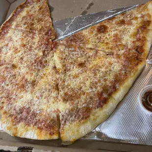 two slices of cheese pizza