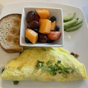 Veggie Omelette, with fruit &amp; wheat toast