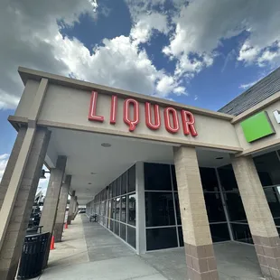 Custom exterior signs by Young Sign Co.