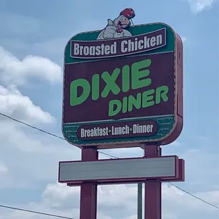 the sign for dixie diner
