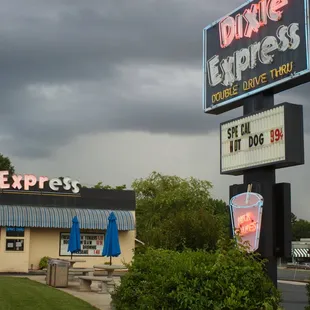 the outside of dixie express