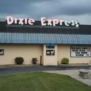 the front of dixie express