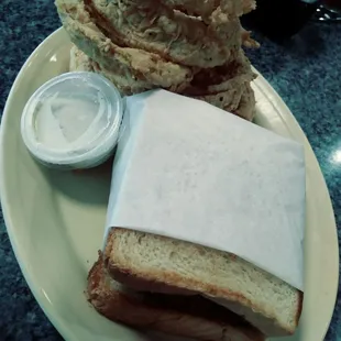 meatloaf sandwich with onion rings