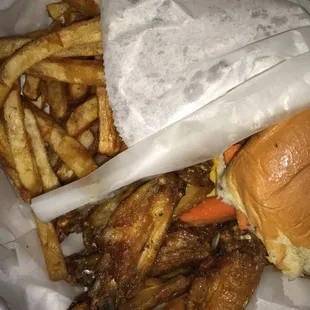 Seasoned wing combo
