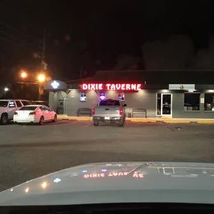 the outside of the restaurant