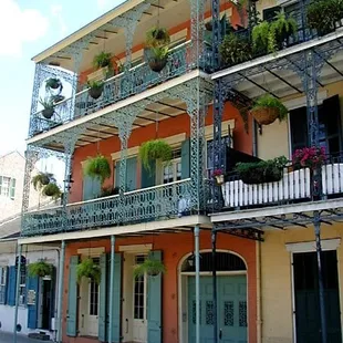 FRENCH QUARTER
