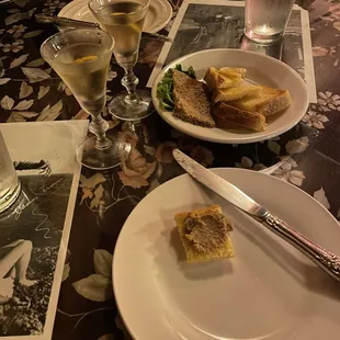 Vermouth and liver pâté for the win!
