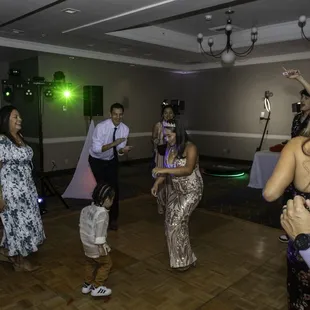 Dj Ninja got us all dancing at the end.  Kids, moms, dads, everyone.  Great fun