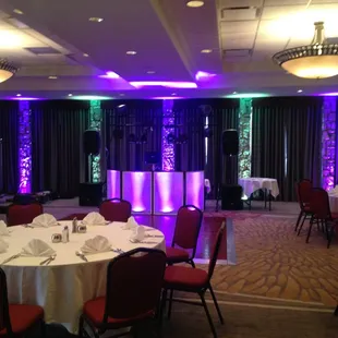 Uplighting at a College Formal.  System set up was a four speaker system with two 18 inch subwoofers, supreme dance lighs w/dj facade