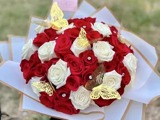 Ramos Florales By Donna Gonzalez