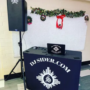 Any size setup for any size party. Big or small we can cover em all!