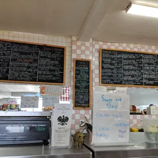 DJ’s Market 4/2018