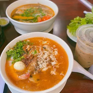 Ca Phe Sua Da / Vietnamese Iced Coffee