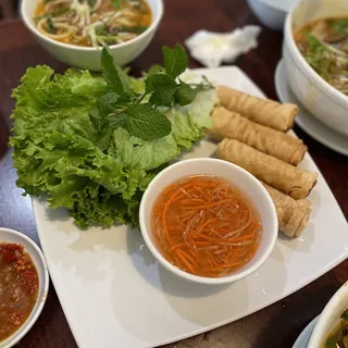 Cha Gio Tom Thit / Egg rolls