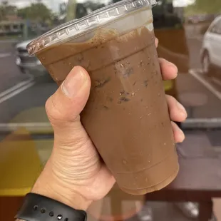 Iced Mocha Coffee (TikTok: @justandyvu)