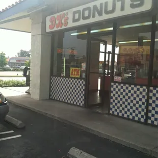 Front door to donut goodness!
