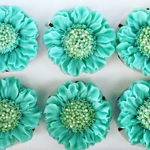 Flower cupcakes