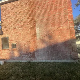 Power washing for mildew &amp; mold, also to remove dirt and spider nest and pests