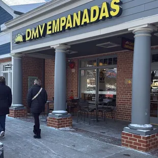 Best empanadas best Salteñas best chicharrón de pollo best broasted chicken best milanesas