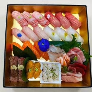 Premium Party Platter 25pc Sushi/Nigiri Style