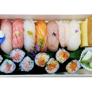 The Jewelry Box (Premium Sushi Plate)