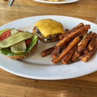 Traditional Cheeseburger