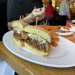 Carnitas sandwich