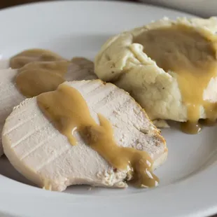Oven slow roasted turkey and mashed potatoes