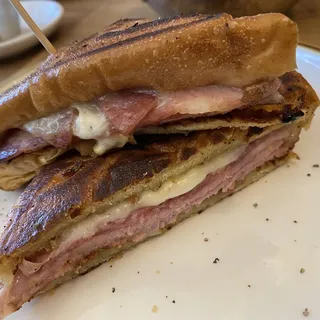 EL Cubano Sandwich