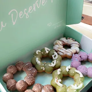 1/2 Dozen Dochis