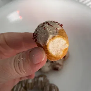 Inside of Lineage Red Velvet
