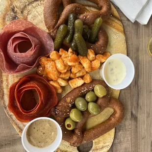 Pretzel board