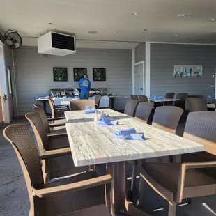 Kinda empty... underwhelming buffet.