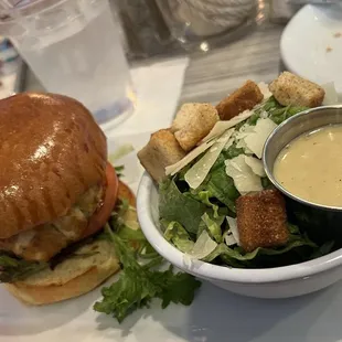 Awesome Crab Cake Samich - very little filler - - All crab !!