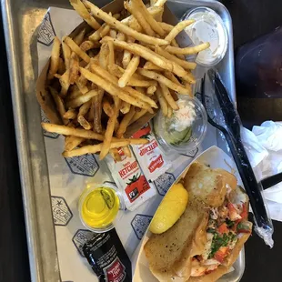 Connecticut Lobster Roll