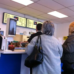 You can kinda see the menu and price