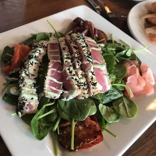Seared Tuna Salad
