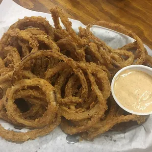 Onion rings with spicy ranch (appetizer size)